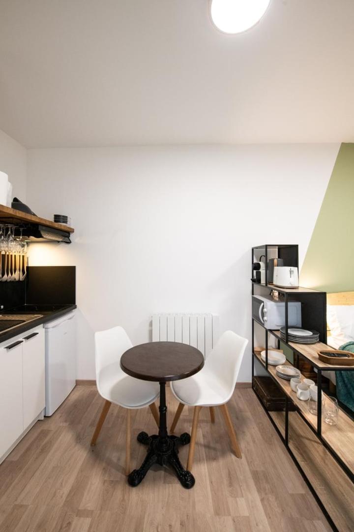 Suite Kella Tassin - Beau Studio Renove المظهر الخارجي الصورة